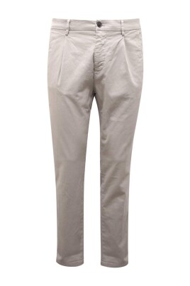 grey-carrot-style-trousers