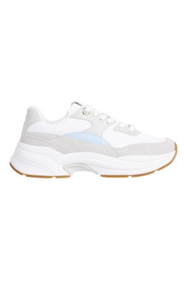 white-sneakers-for-women-ss24