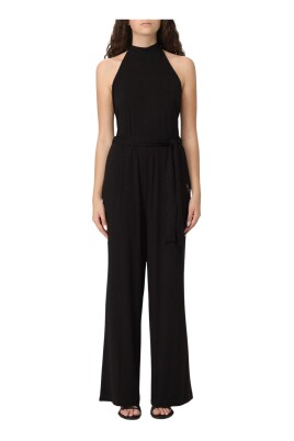 combinaison-chic-col-halter-et-jambes-larges
