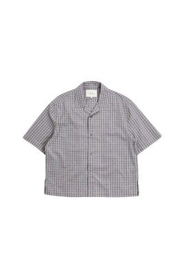 chemise-decontractee-a-carreaux-avec-col-camp