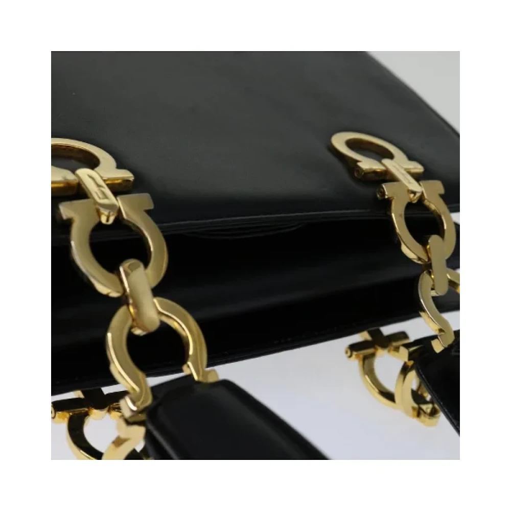 Salvatore Ferragamo Pre-owned Leather handbags Black Dames