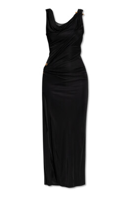 robe-longue-avec-epingle-de-surete-decorative