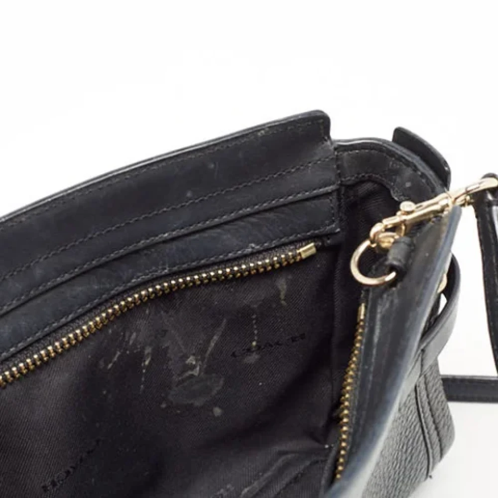 Coach Pre-owned Leather crossbody-bags Black Dames
