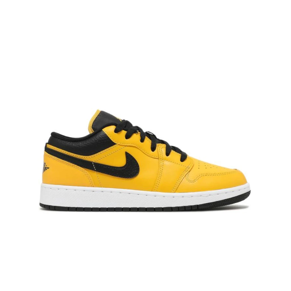 Nike - Shoes > Sneakers - Yellow - Nike - Modalova