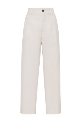 pantalon-chino-blanc-avec-plis