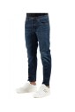 slim-fit-jeans