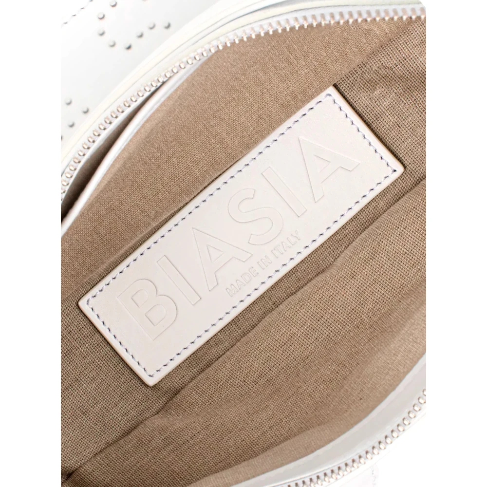 Biasia Shoulder Bags White Dames