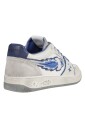 embroidered-logo-sneakers