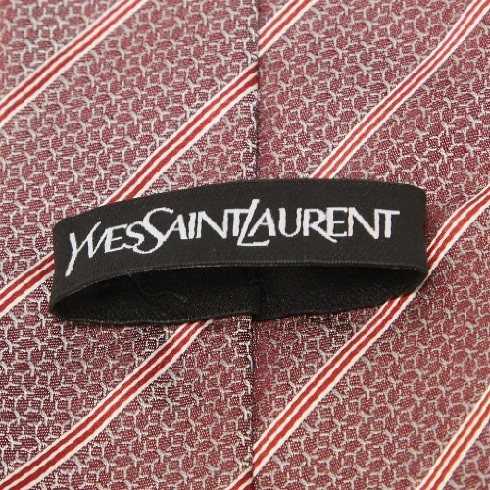 Yves Saint Laurent Vintage Pre-owned Silk home-office Pink Dames