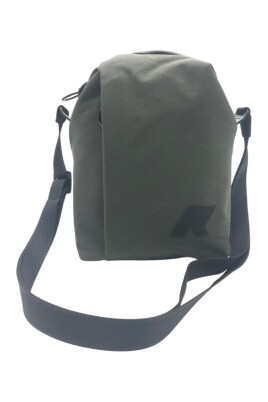 sac-bandouliere-avec-fermeture-eclair