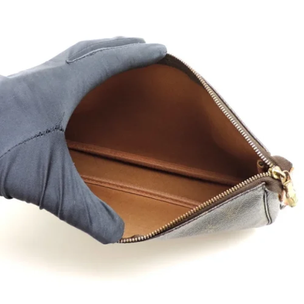 Louis Vuitton Vintage Pre-owned Canvas clutches Brown Dames
