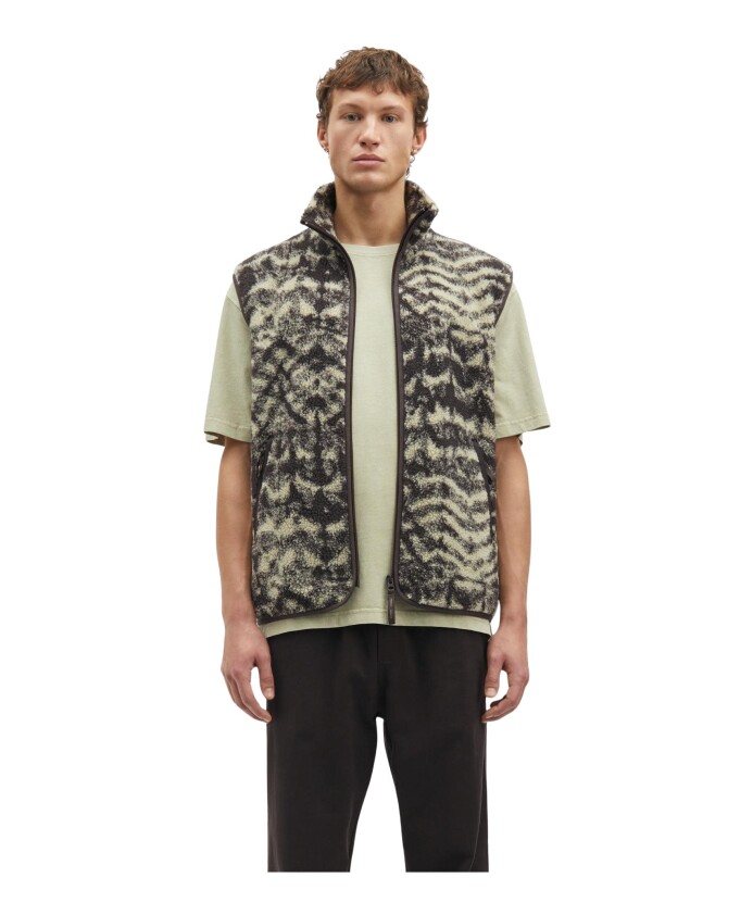 scandinavian-zip-vest-aop