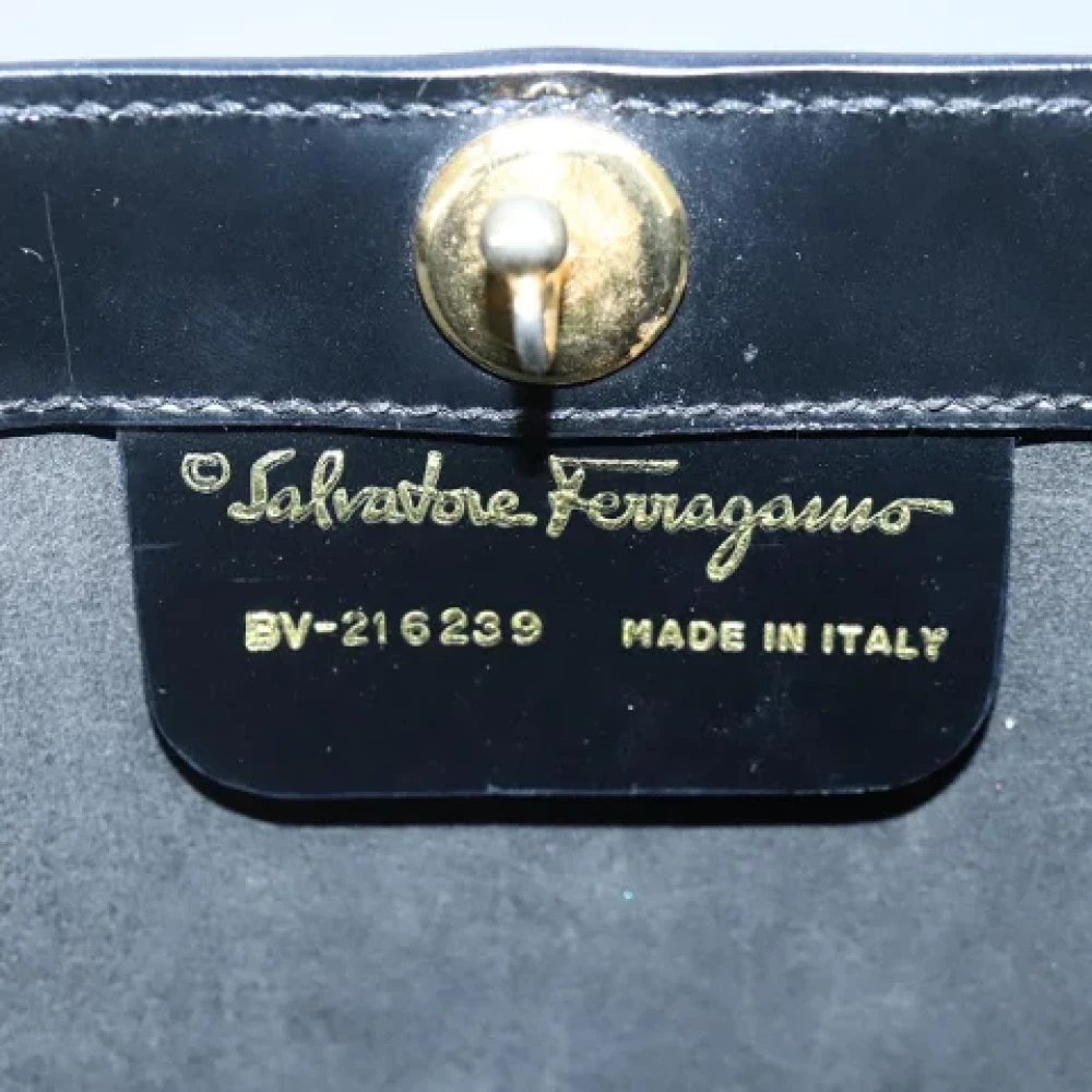 Salvatore Ferragamo Pre-owned Leather handbags Black Dames
