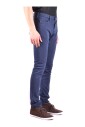 jeans-en-denim-classiques-pour-un-usage-quotidien