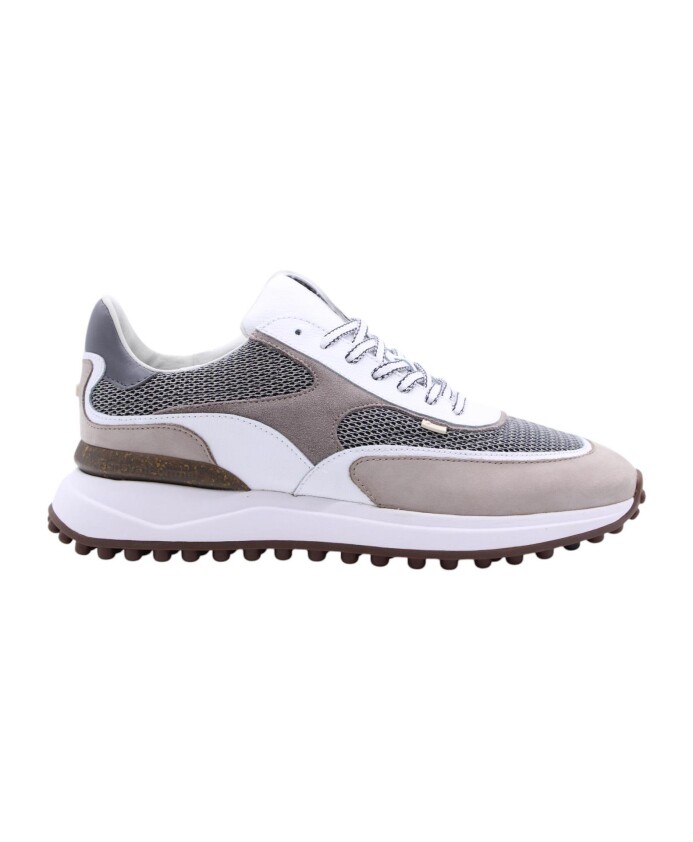 stilfuld-sneaker-med-noppi-design