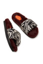 furry-sliders-met-levendige-prints