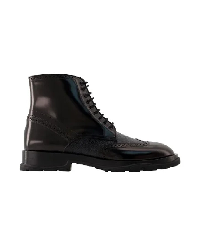 black-leather-boots-round-toe-side-zip