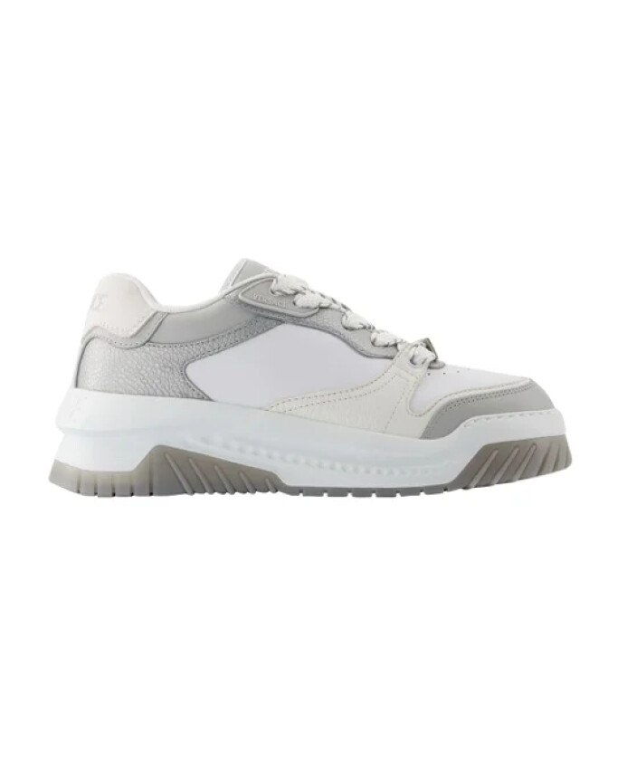 leather-sneakers