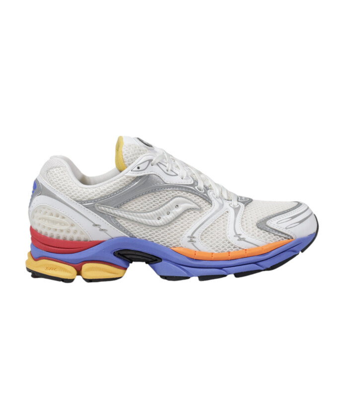 baskets-slip-on-blanches-a-lacets