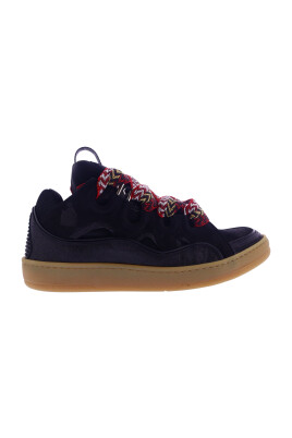curb-sneakers
