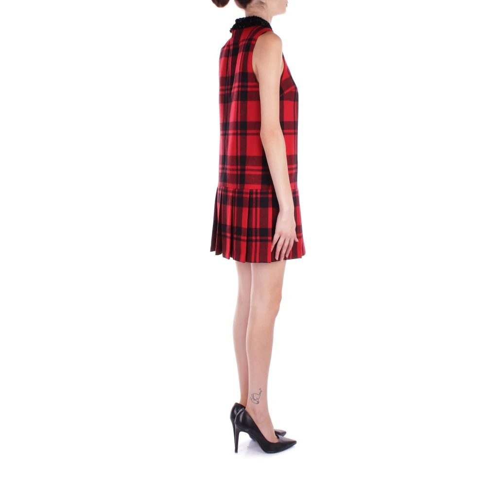 Elisabetta Franchi Bordeaux Jurk met Paillet Kraag Red Dames