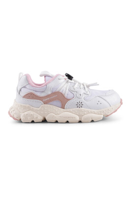white-sneakers-with-pink-detail