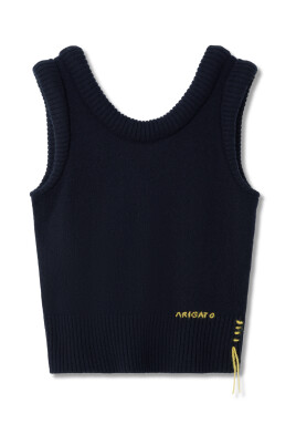 marla-vest