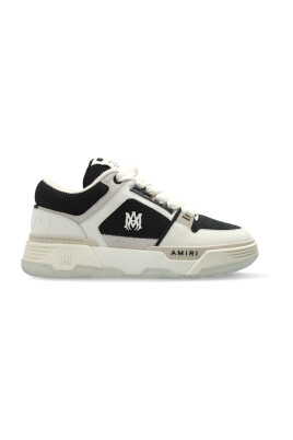 chaussures-de-sport-ma-1