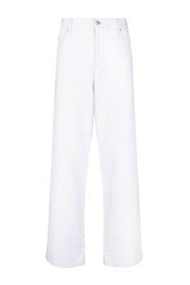 white-denim-jeans-with-logo-patch