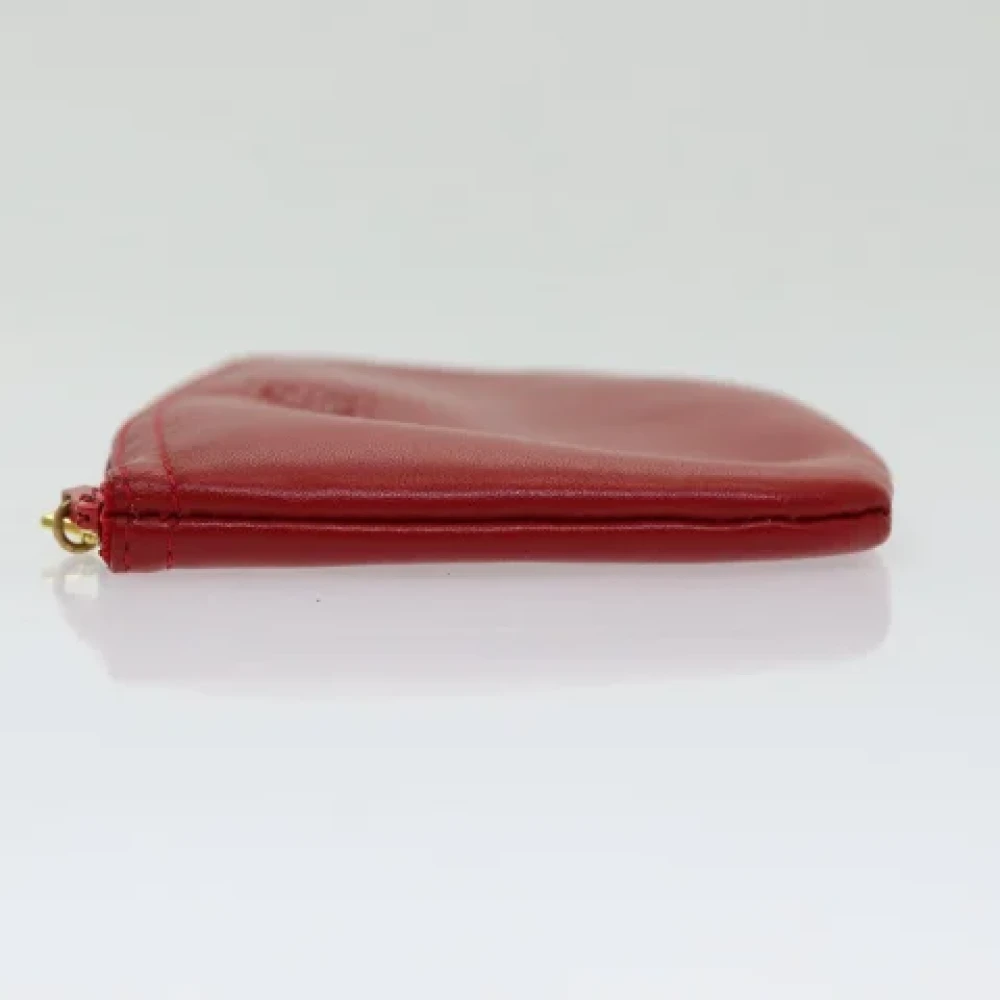 Givenchy Pre-owned Leather pouches Red Dames