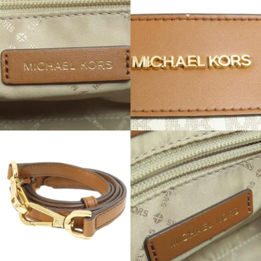 Michael Kors Pre-owned Fabric handbags Beige Dames