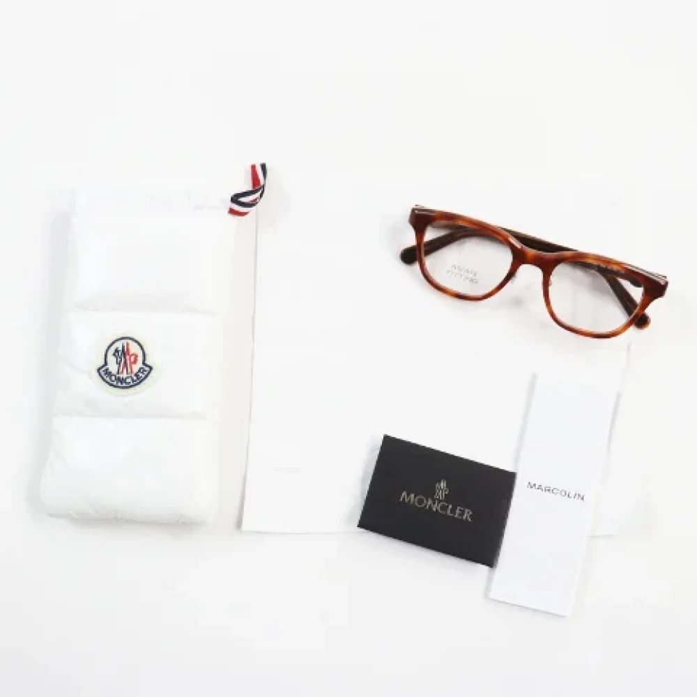 Moncler Pre-owned Fabric sunglasses Brown Heren