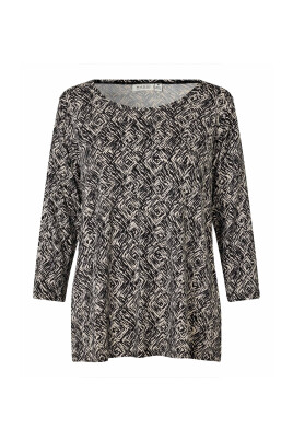 black-top-and-t-shirt-3-4-sleeves