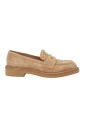 mocassins-femme-en-daim-camel-avec-clous-dores