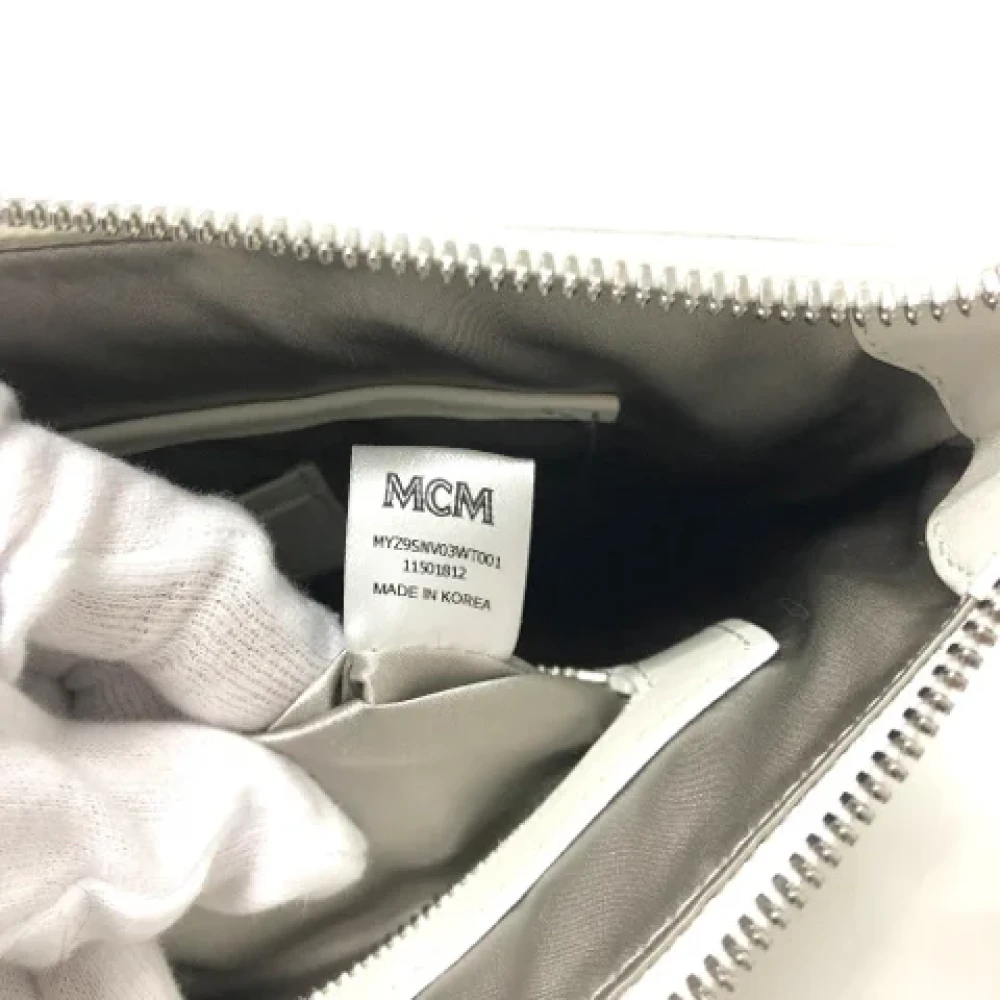MCM Pre-owned Leather clutches White Dames
