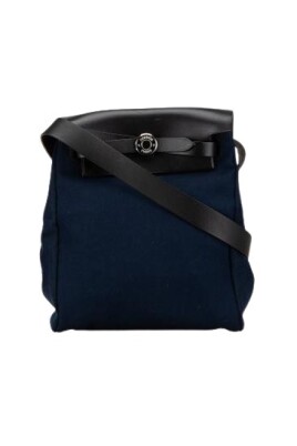pre-owned-leather-crossbody-bags