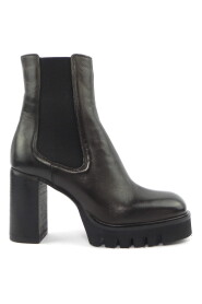 Heeled Boots