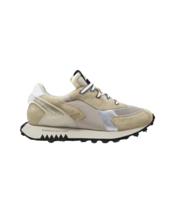 sporty-chic-sneakers