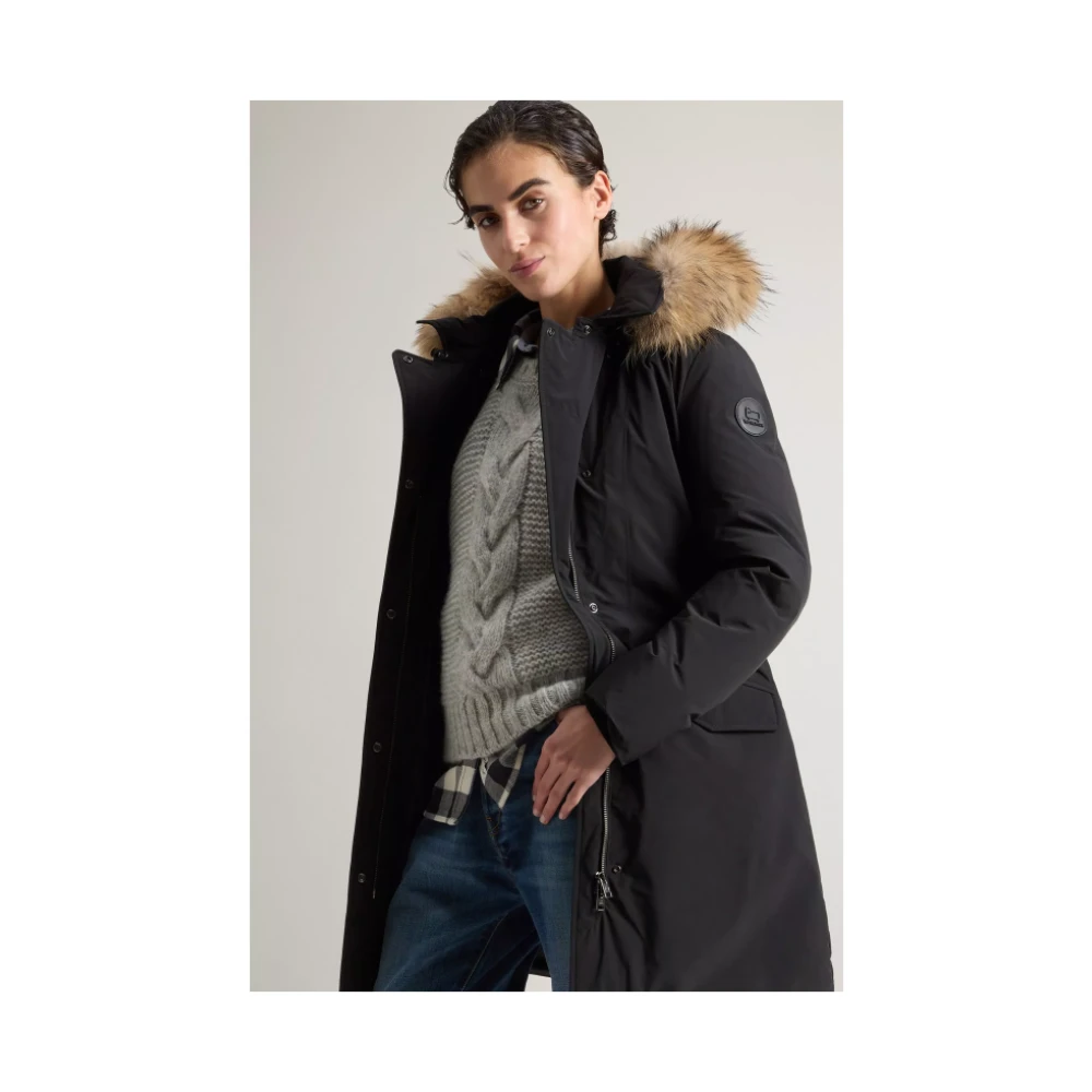 Woolrich Moderne Parka met Afneembare Capuchon Black Dames