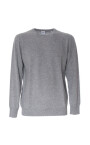 sweatshirt-noir-de-luxe-pour-look-decontracte