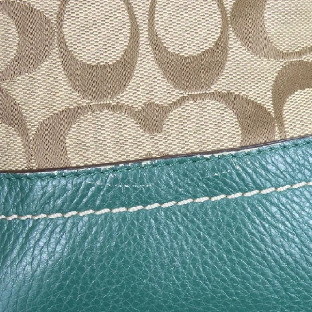 Coach Pre-owned Canvas shoulder-bags Green Dames