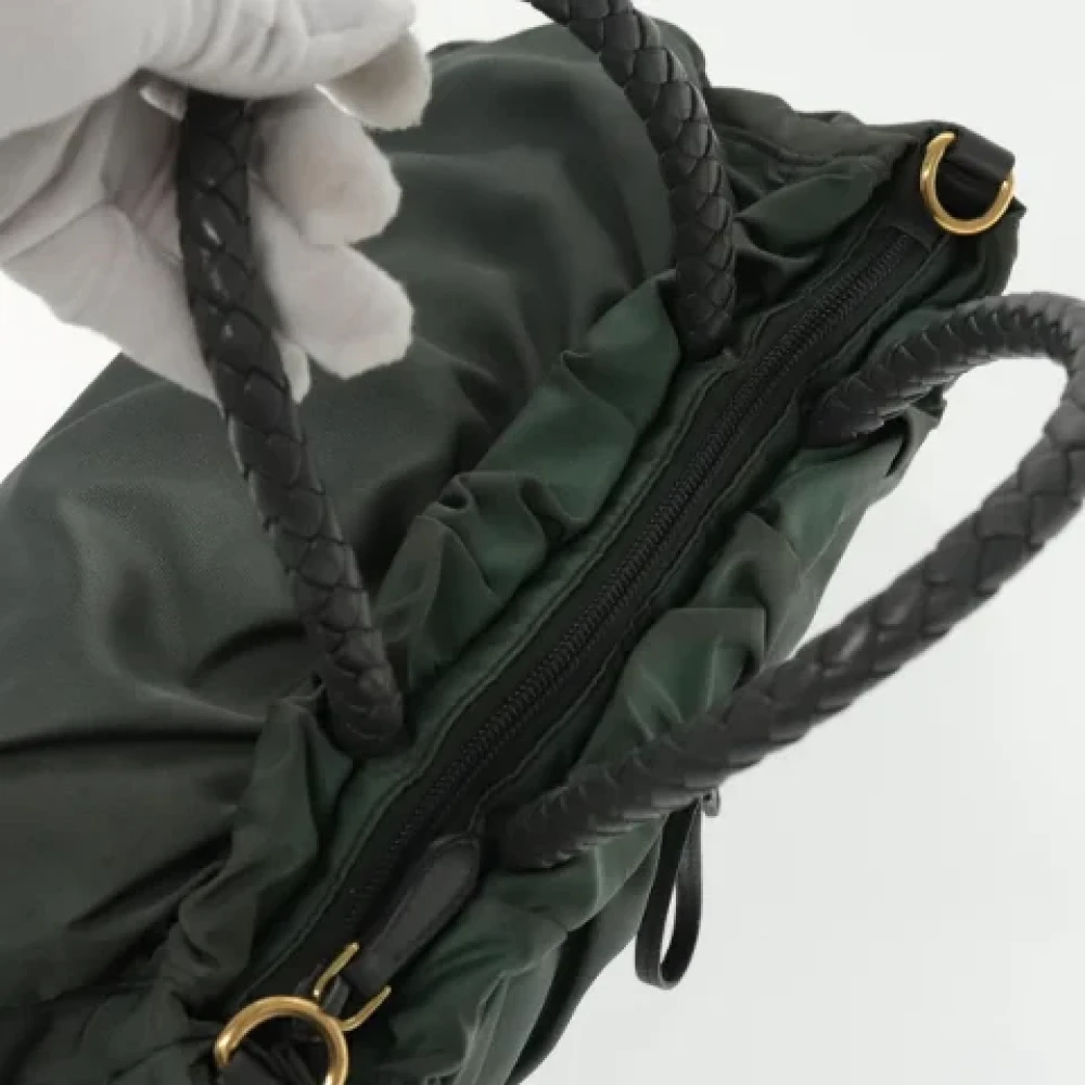 Prada Vintage Pre-owned Nylon handbags Green Dames