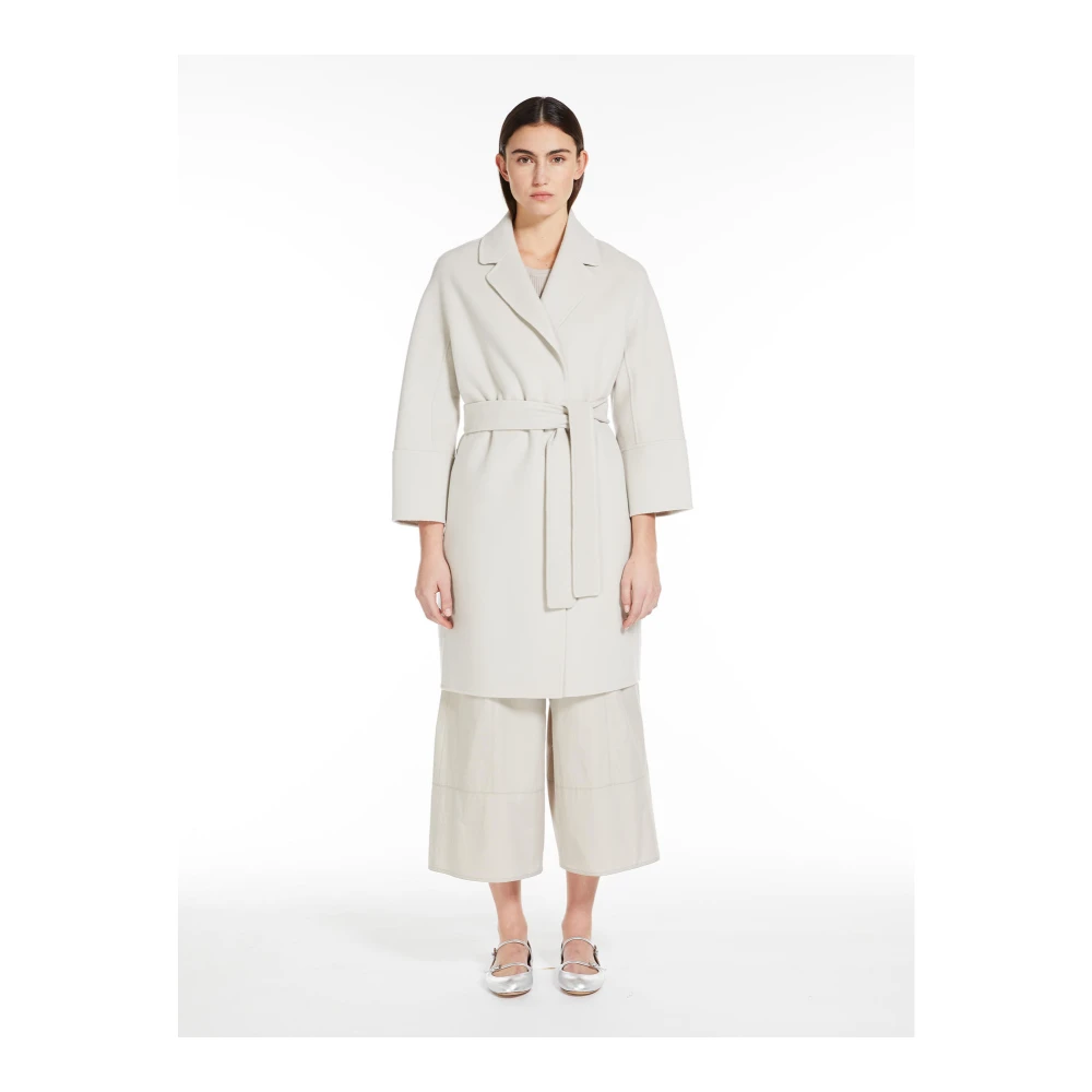 Max Mara Handgemaakte wollen jas met wijde silhouet Beige Dames