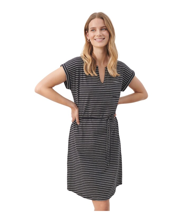navy-diamond-print-dress