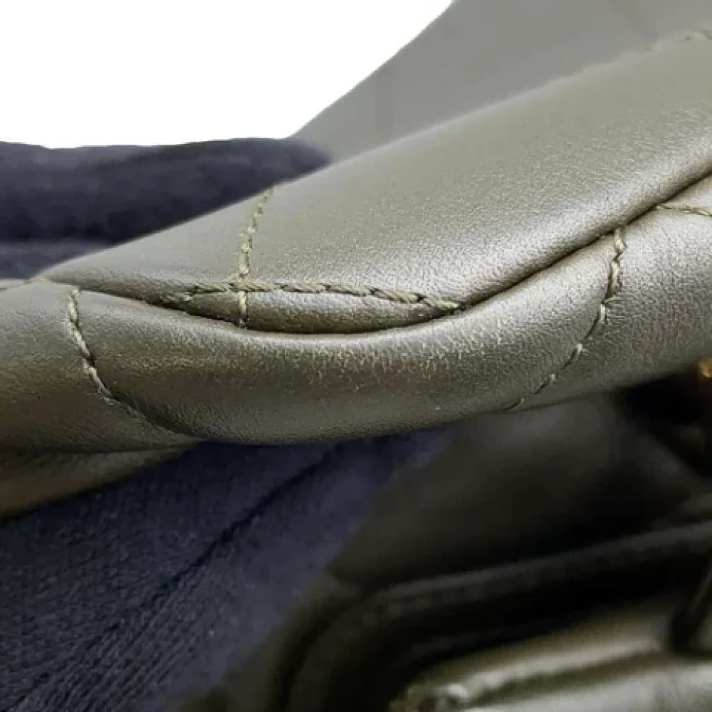 Chanel Vintage Pre-owned Leather backpacks Green Dames