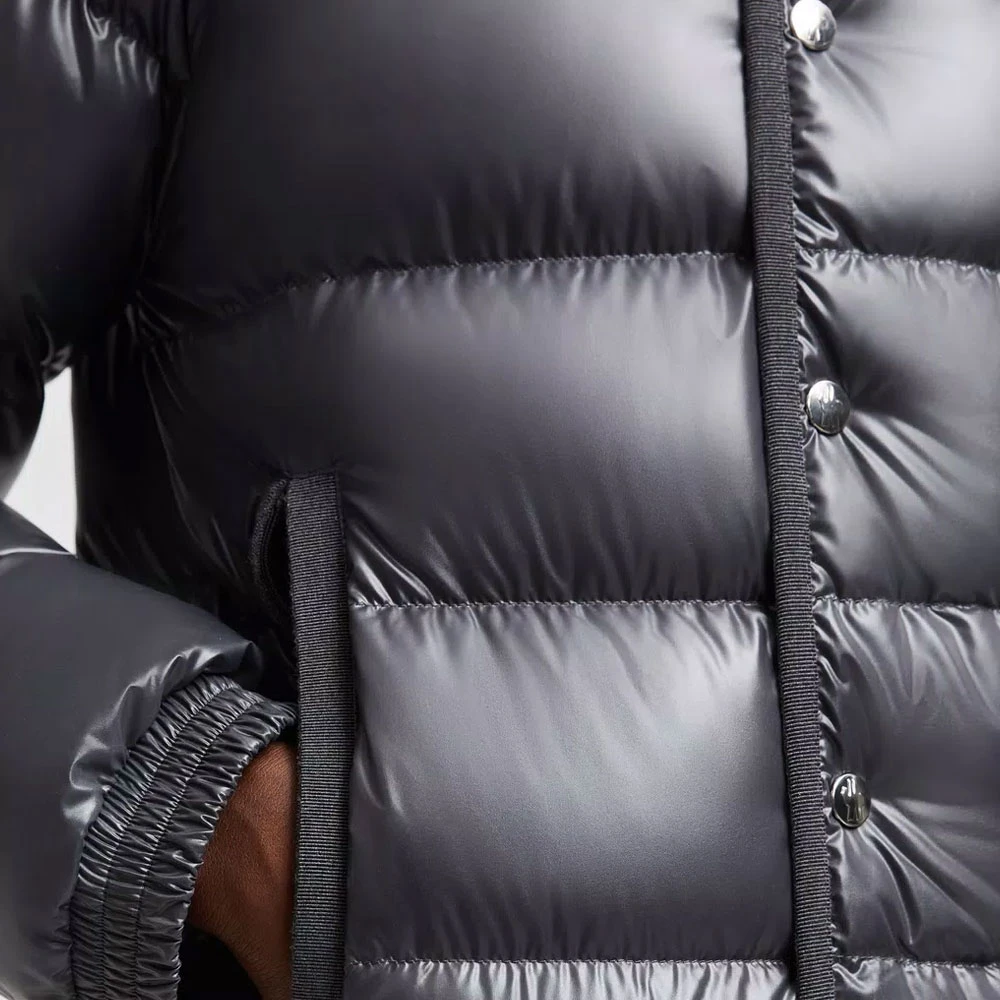 Moncler Korte donsjas met wollen afwerking Gray Heren