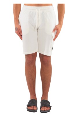 fleece-cargo-shorts