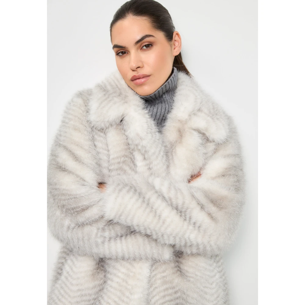 Cesare Gaspari Luxe Nep Bontjas Natalie Wit White Dames