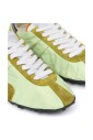 sneakers-vertes-avec-semelle-en-caoutchouc