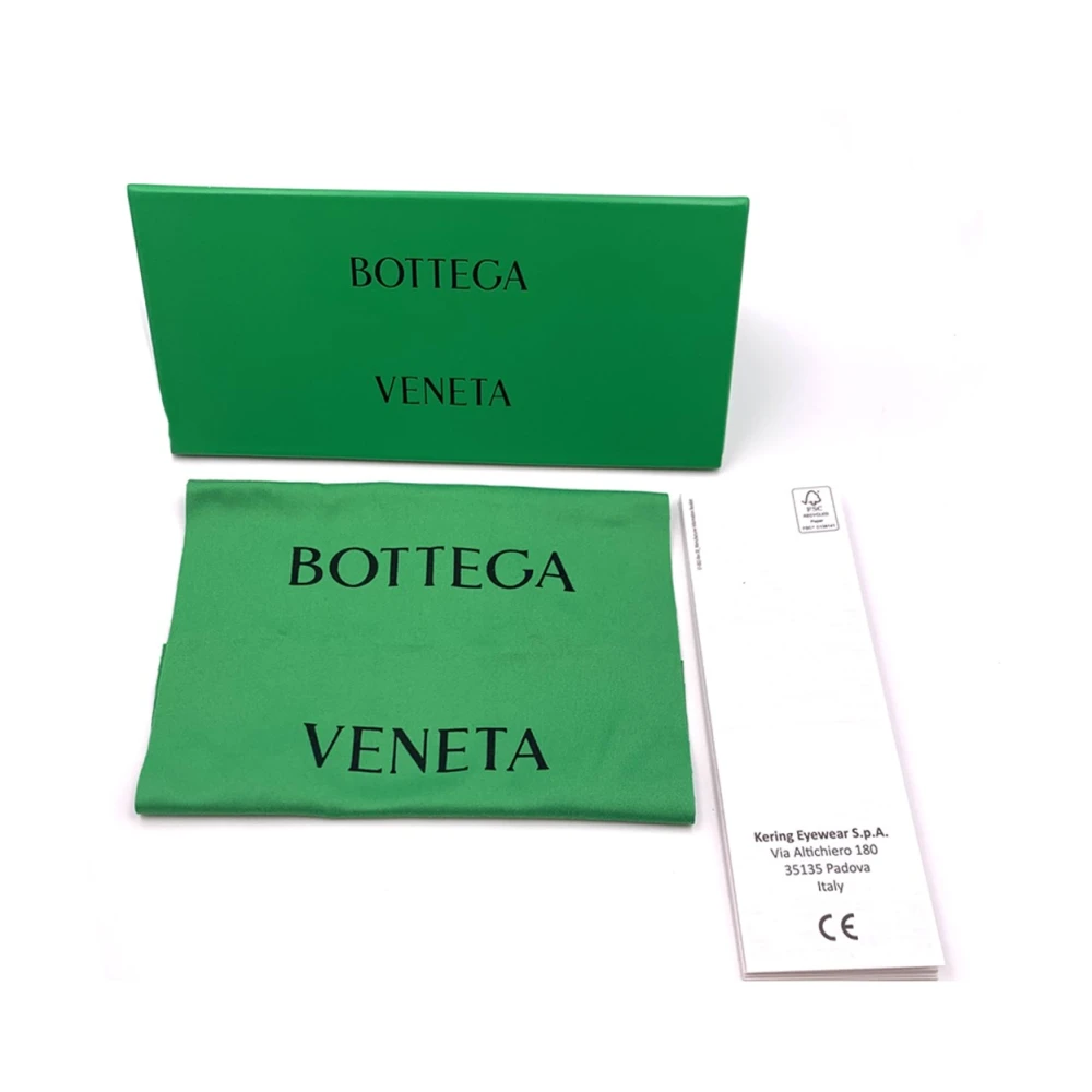 Bottega Veneta Minimalist Cat-Eye Brilmontuur Black Dames
